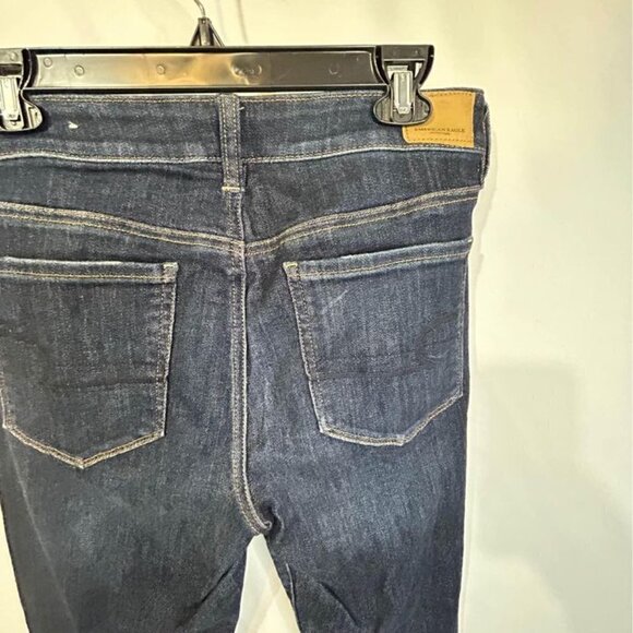 American eagle woman’s denim jeans. Hi-rise jegging. Size 10 short. Excellent co - Picture 5 of 10